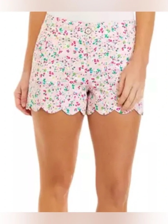 crown & ivy Pants - crown & ivy Pink Floral Scallop-Hem Shorts